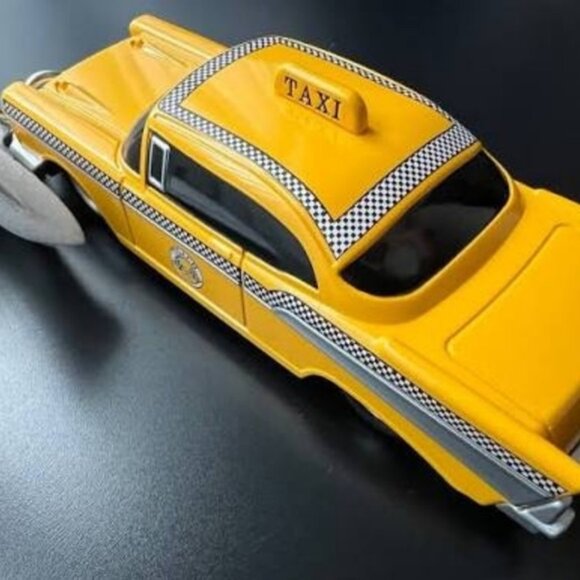 Coach Large New York Taxi Bag Charm - Picture 1 of 10